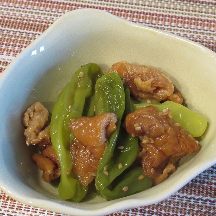 もう一品に!味付け揚げとしし唐の炒め煮